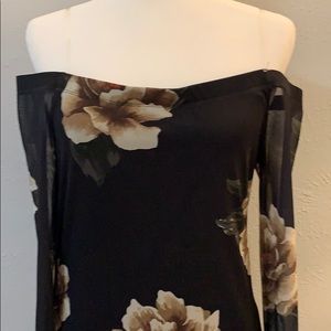 Lovely black & floral dress💕